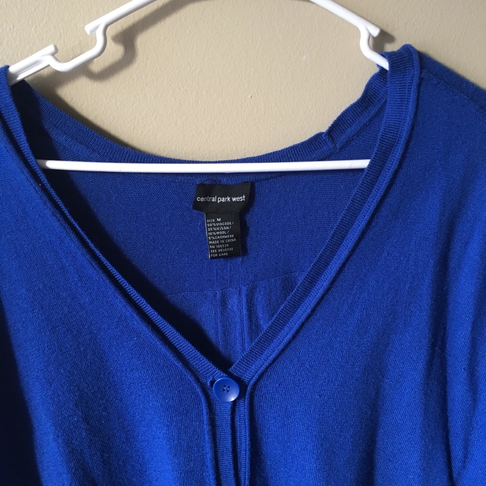 blue sweater - Picture 2 of 2
